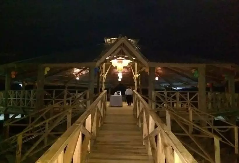 渡假胜地  Costa Azul Faro Marejada