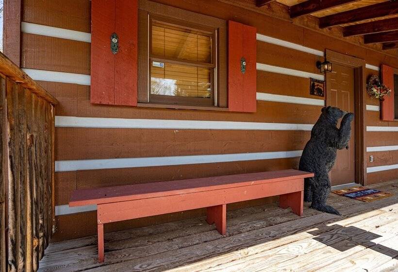 Cozy Bears Cabin
