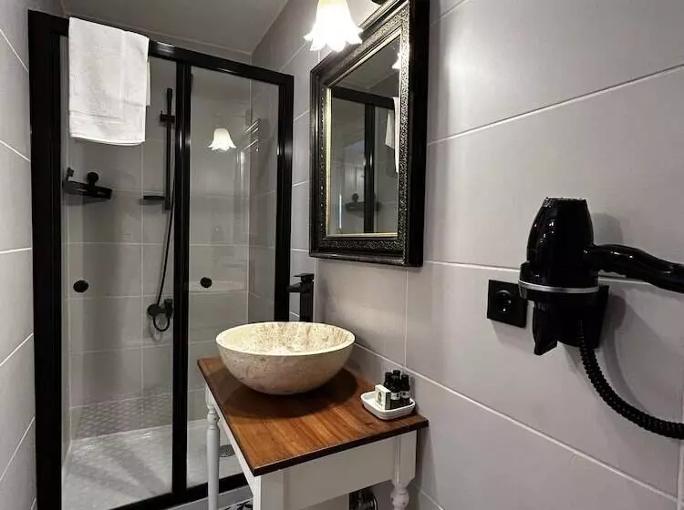 簡易ホテル 1870 Taş Konak Otel   Sanat Sokağı