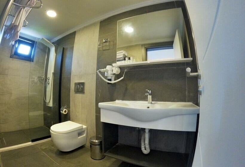 فندق Avsa Extra Vagant