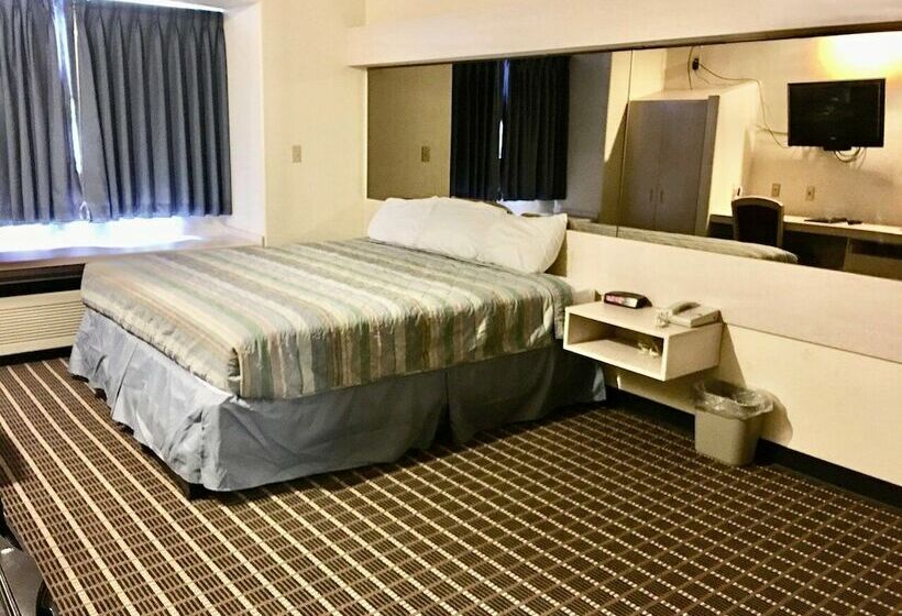 هتل Chadron Inn & Suites