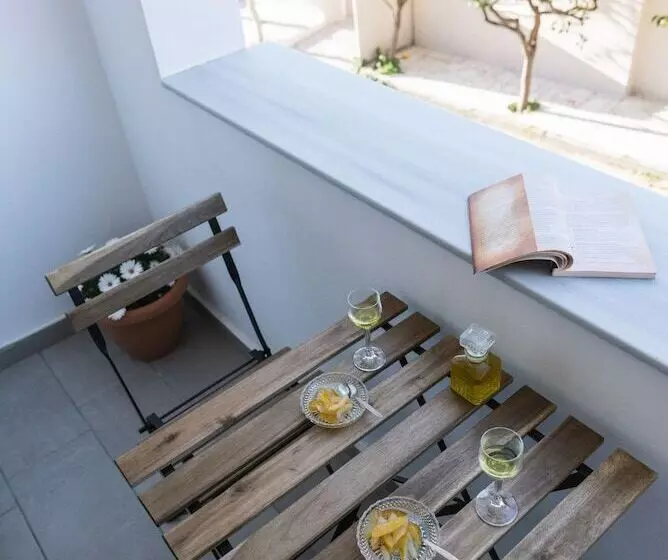 Hotelli Ermis Luxury Suites & Apartments