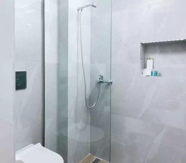 Hotelli Ermis Luxury Suites & Apartments