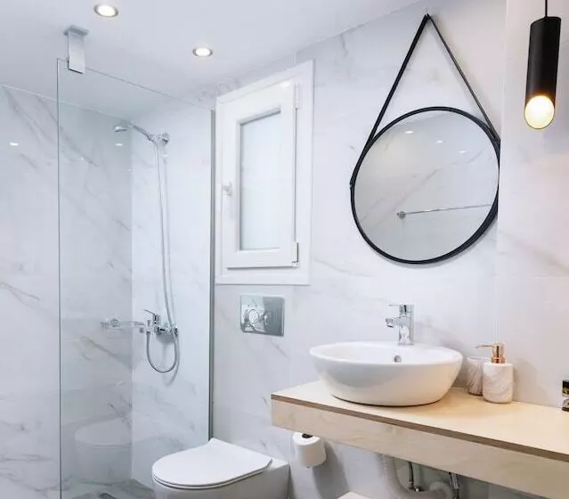 Hotelli Ermis Luxury Suites & Apartments