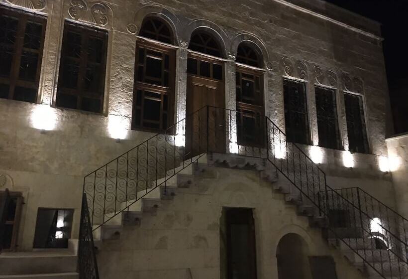 Hotel Evanthia Cave Suites