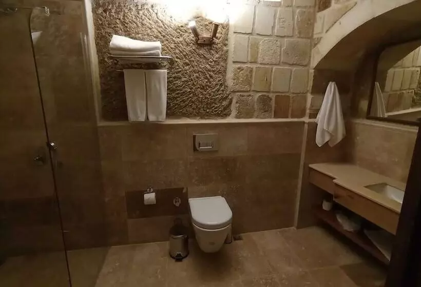 Hotelli Evanthia Cave Suites