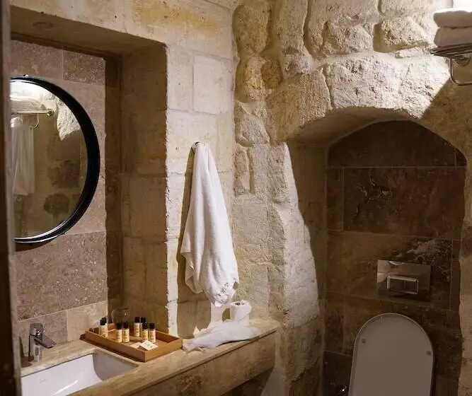 Hotelli Evanthia Cave Suites