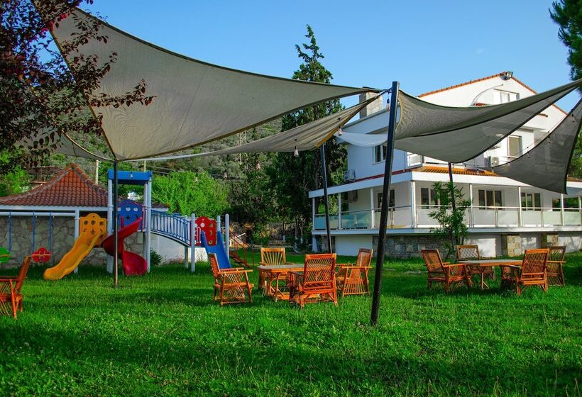 בית מלון כפרי Four Sides Bodrum Airport