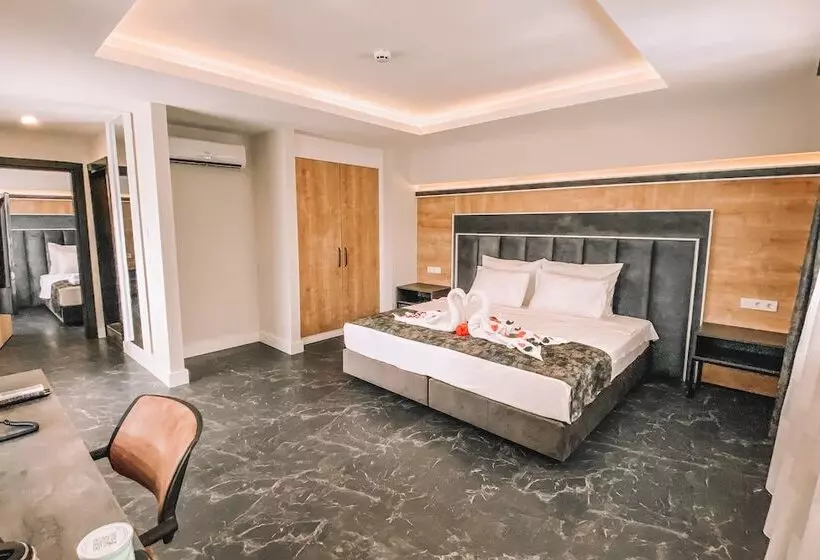 Hotelli Four Sides Bodrum Airport