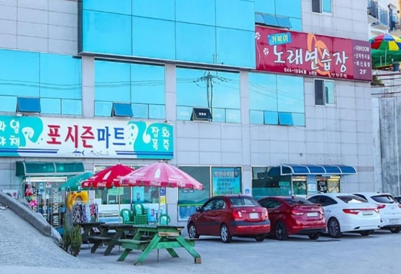 בית מלון כפרי Gangneung Bella Luna Pension