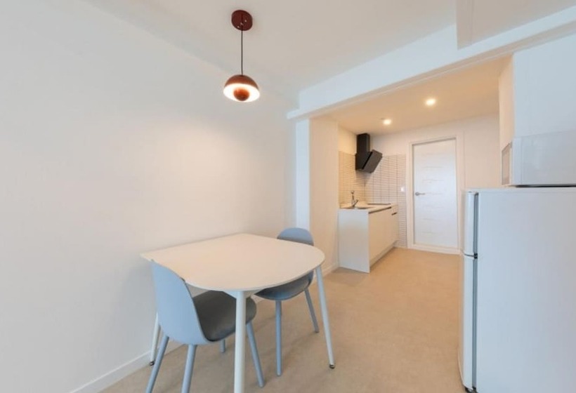 בית מלון כפרי Gangneung Bella Luna Pension