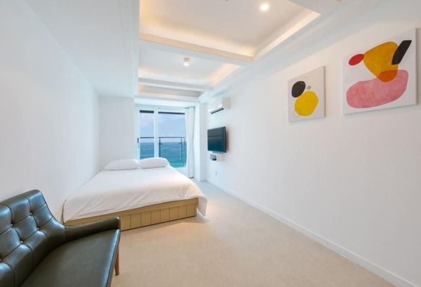 בית מלון כפרי Gangneung Bella Luna Pension