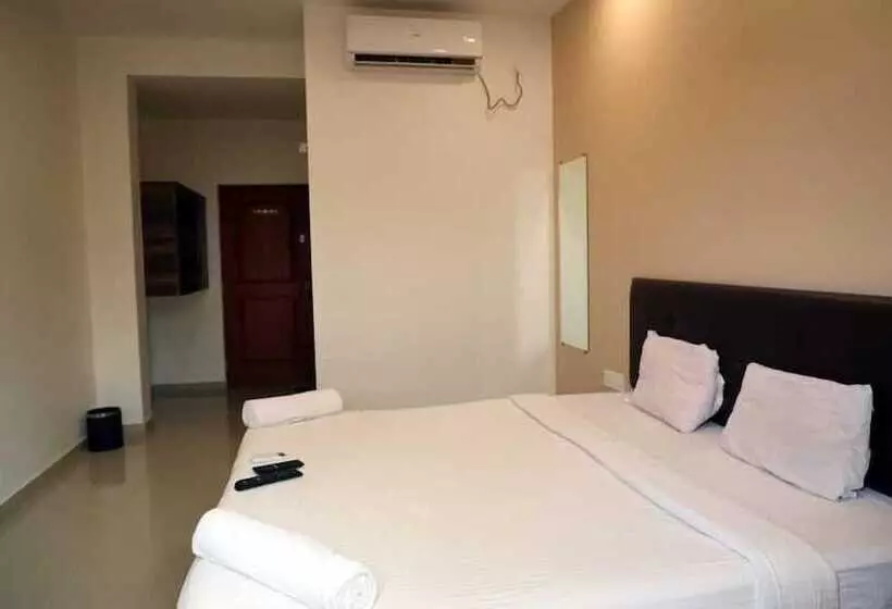 Hotelli Krushna Express Inn