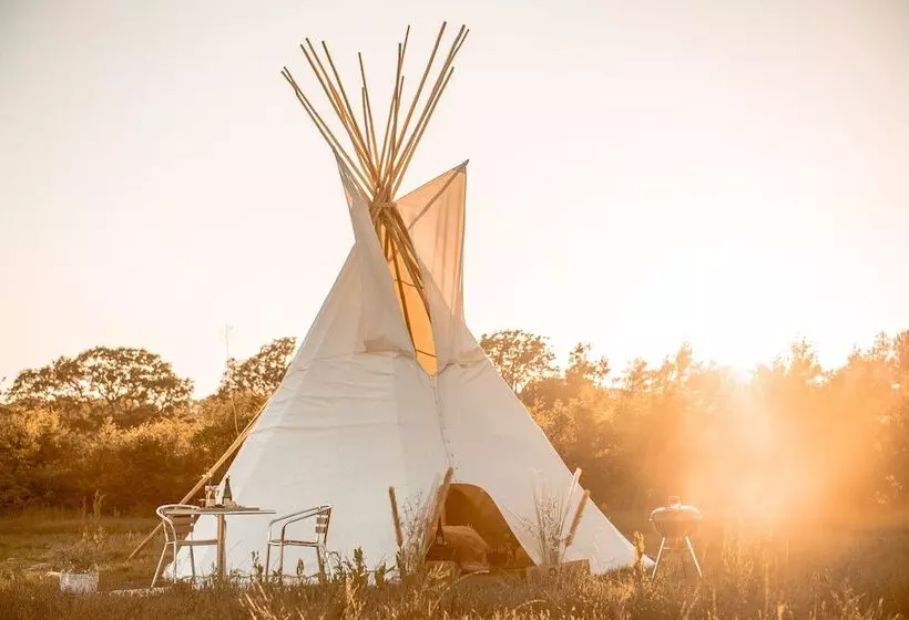 Hotelli Oastbrook Glamping