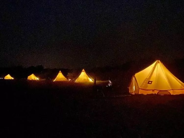 Hotelli Oastbrook Glamping