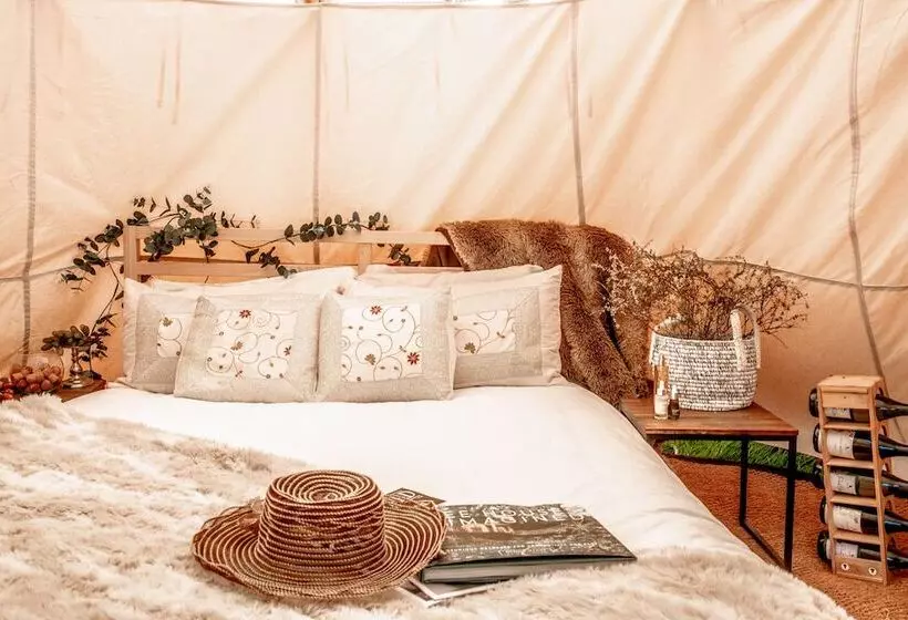 Hotelli Oastbrook Glamping