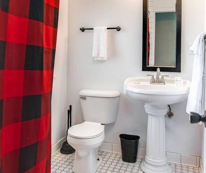 فندق Outdoors Inn At Balsam Lake