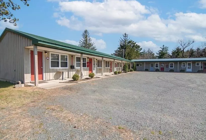 ホテル Outdoors Inn At Balsam Lake