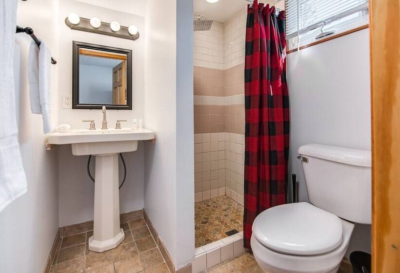 فندق Outdoors Inn At Balsam Lake