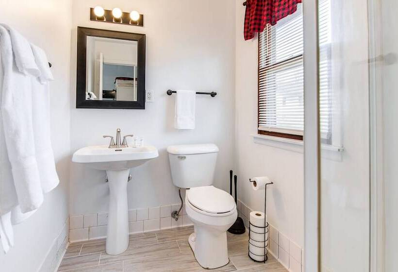 فندق Outdoors Inn At Balsam Lake