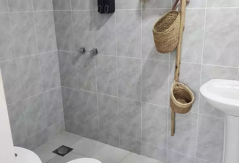 Hotelli Pole Pole House