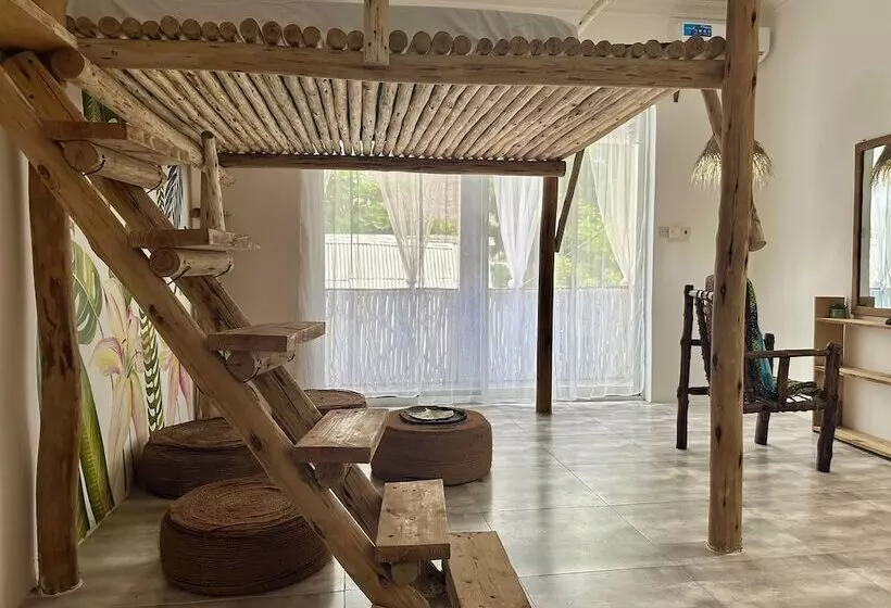 Hotelli Pole Pole House