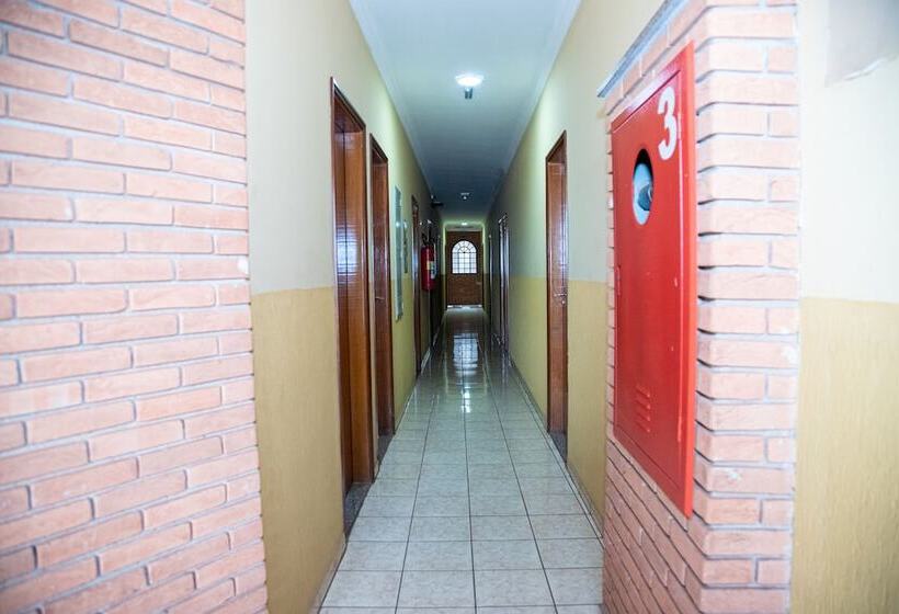 בית מלון כפרי Rp