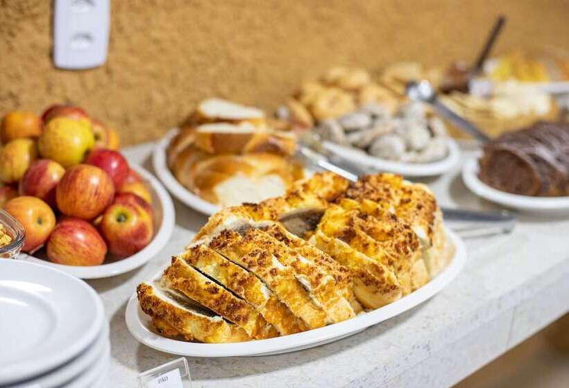 בית מלון כפרי Rp