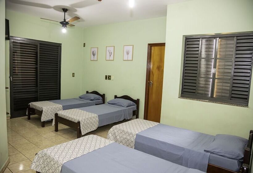 בית מלון כפרי Rp