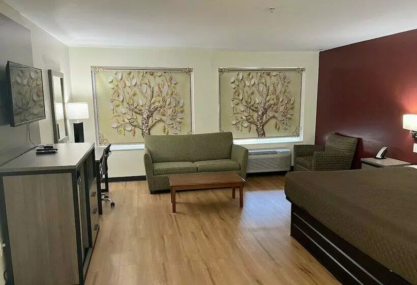 هتل Saffron Inn & Suites