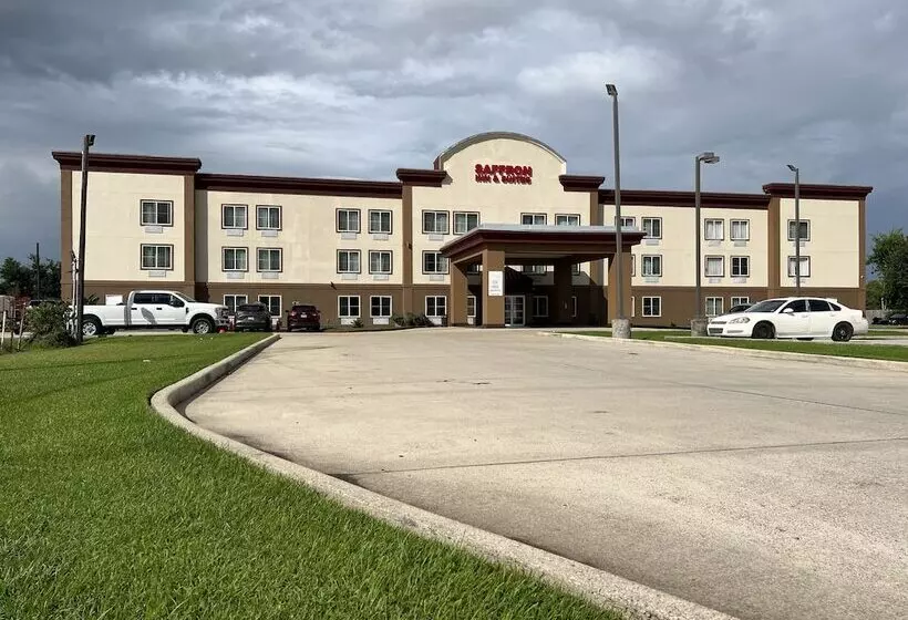 هتل Saffron Inn & Suites