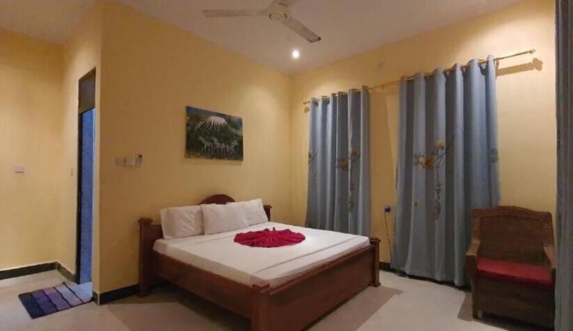 فندق Utulivu House