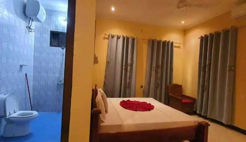 Hotelli Utulivu House