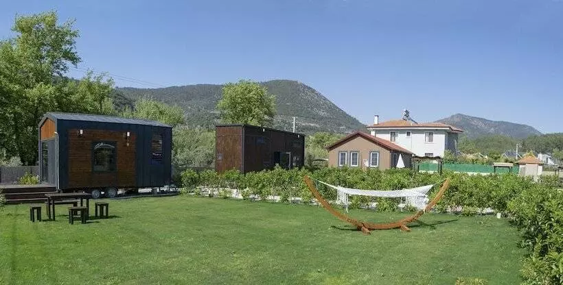 Kleva Houses
