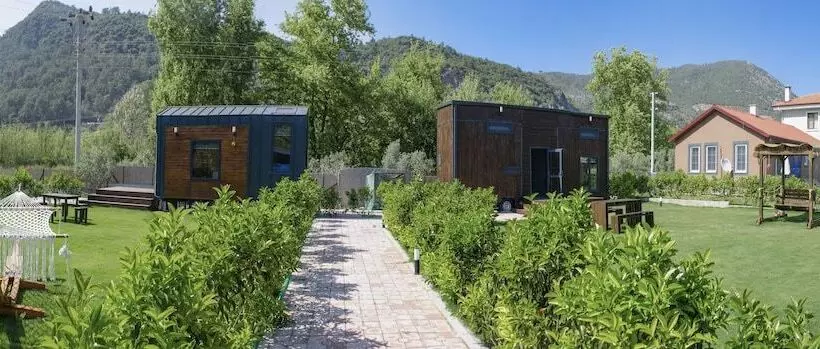 Kleva Houses