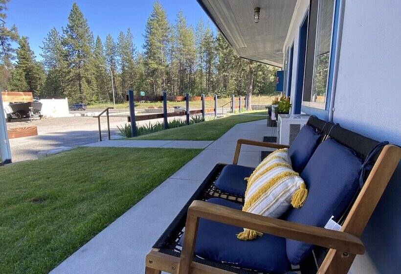 Мотель Columbia Point Resort