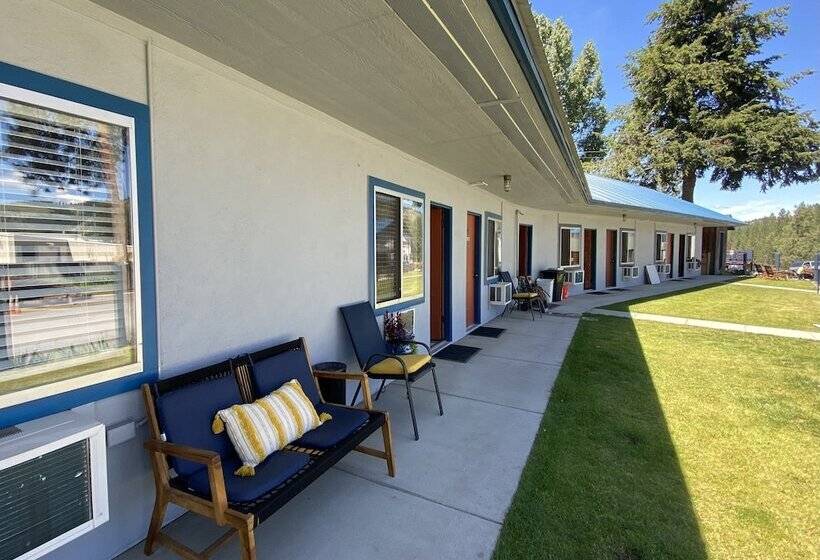 Мотель Columbia Point Resort