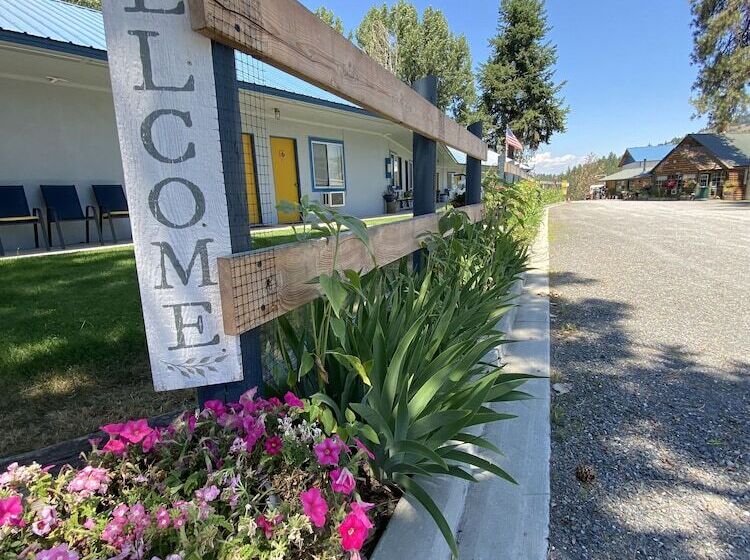 Мотель Columbia Point Resort