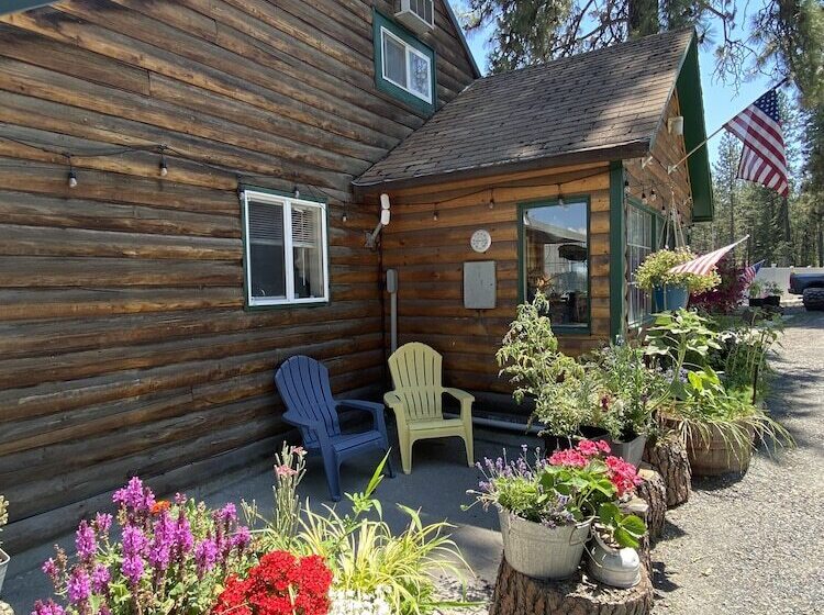 Мотель Columbia Point Resort