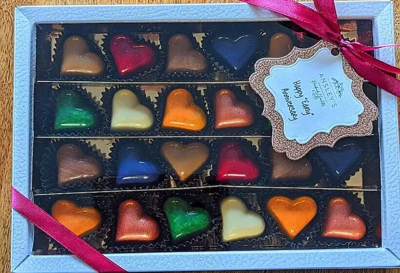 Narrowboat With Hot Tub, Spa, Cruising And More