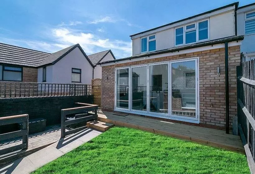 Majatalo Archers House