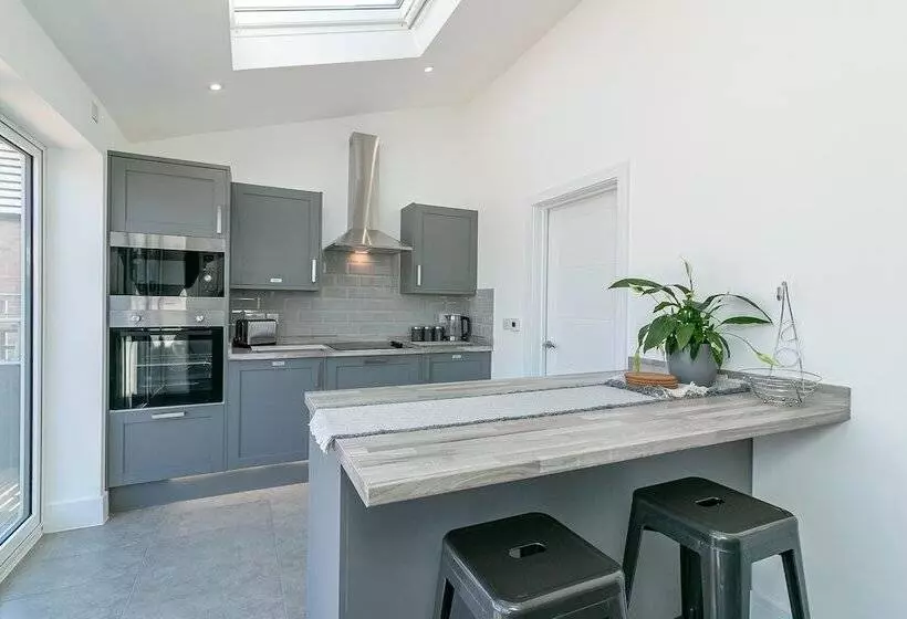 Majatalo Archers House