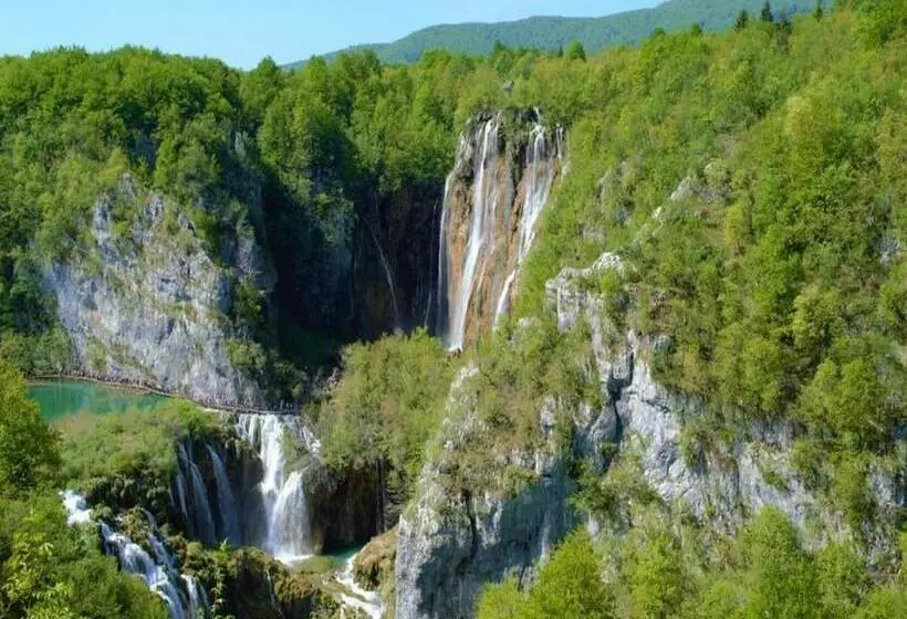 Majatalo Guesthouse Family Bosnic