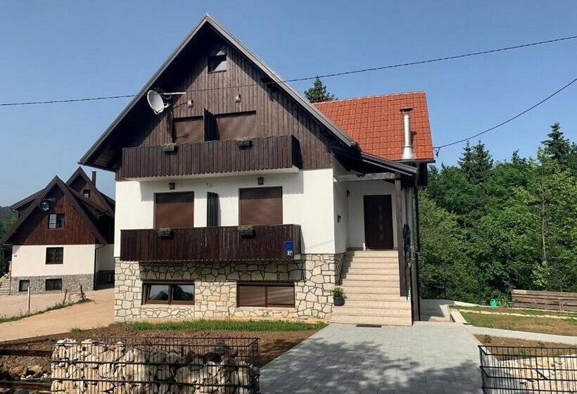 بنسيون Guesthouse Family Bosnic