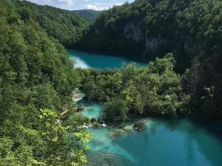 Majatalo Guesthouse Family Bosnic