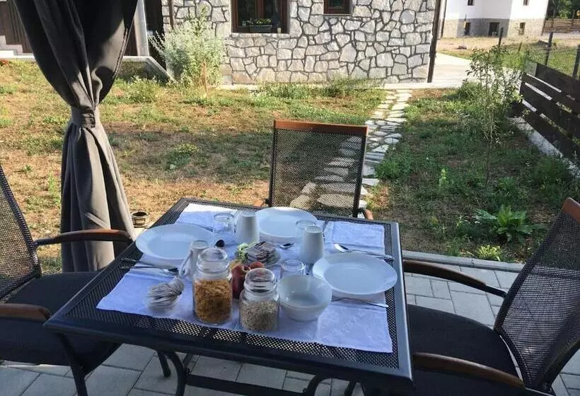 Majatalo Guesthouse Family Bosnic