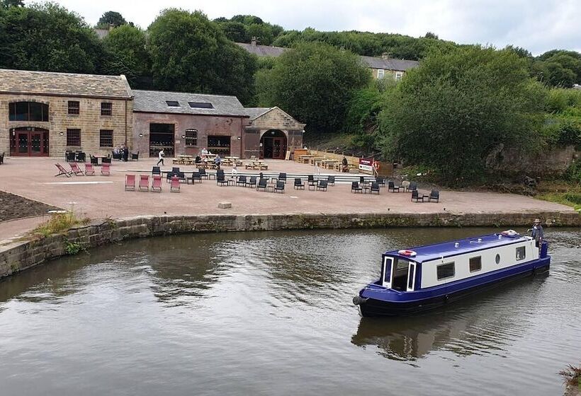 Pensione Turner   En Suite Room In Canalside Guesthouse