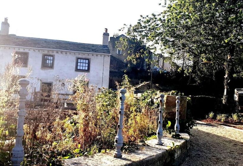 Pensione Turner   En Suite Room In Canalside Guesthouse