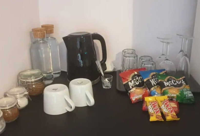 Pensione Turner   En Suite Room In Canalside Guesthouse