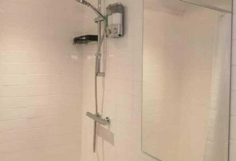 Pensione Turner   En Suite Room In Canalside Guesthouse